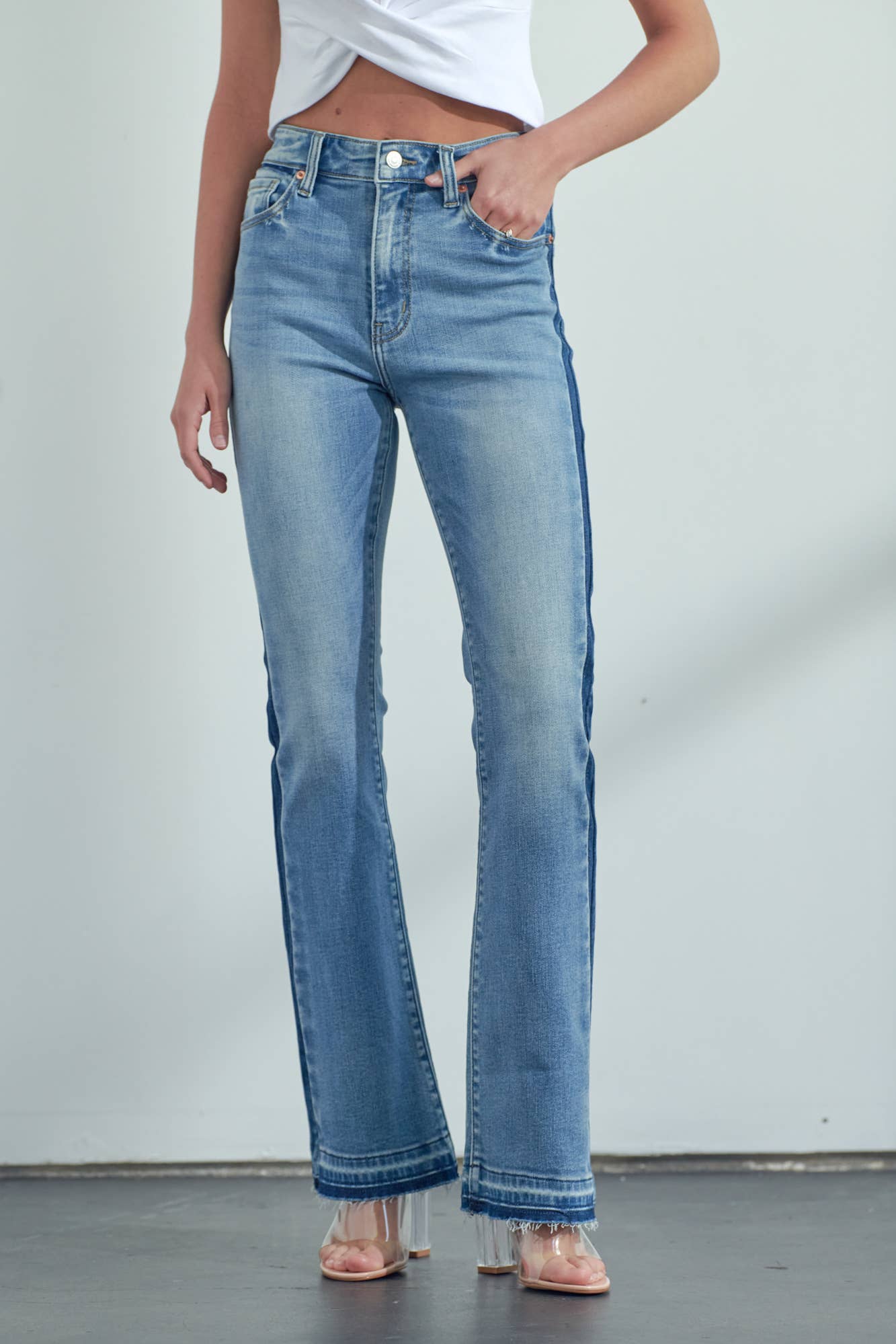 HIGH RISE DENIM