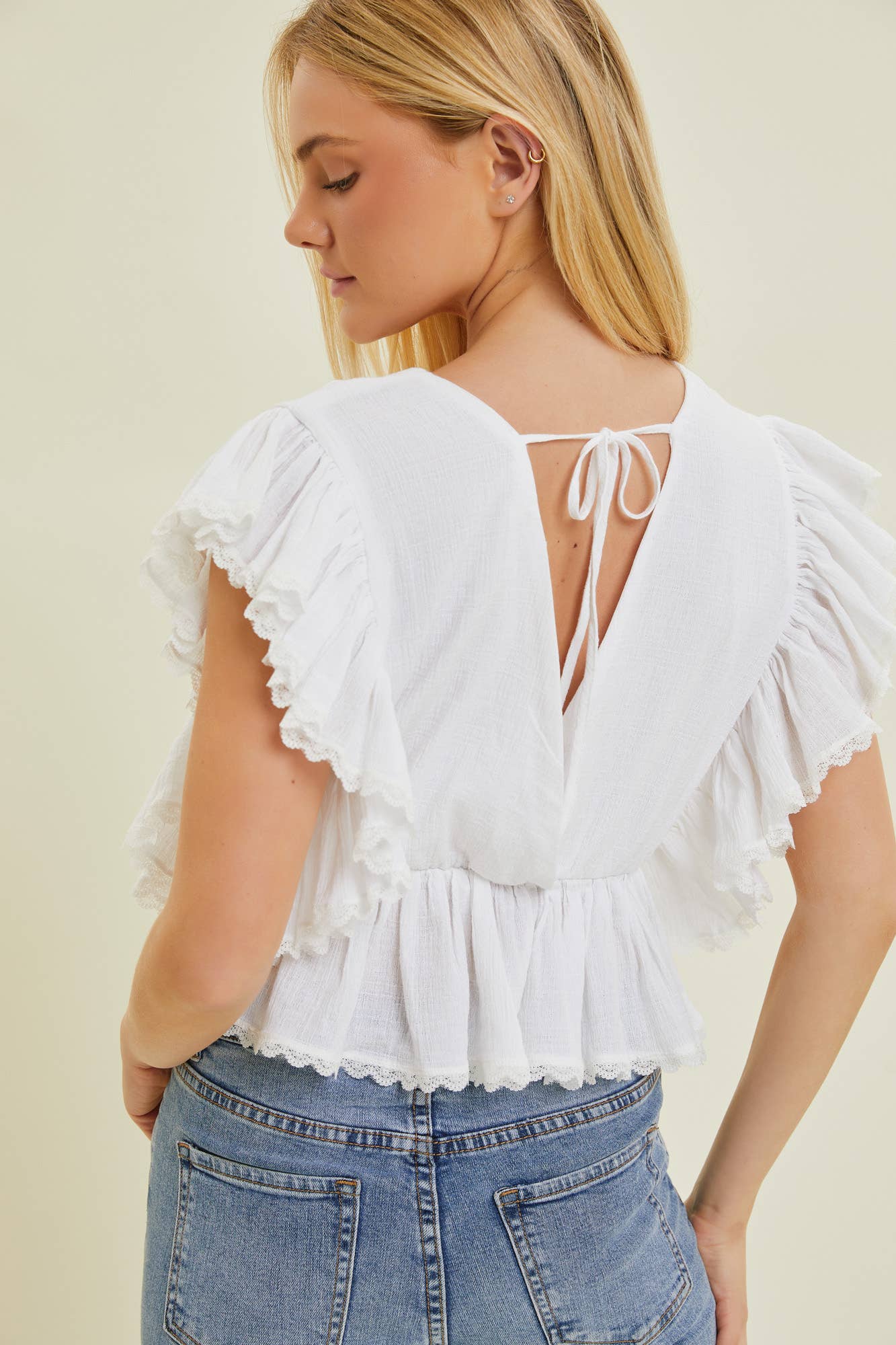 Flutter sleeve blouse